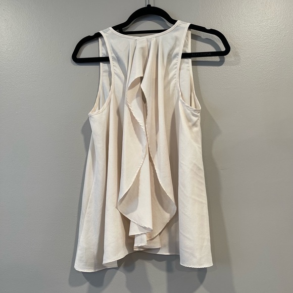 Cream Sleeveless Blouse - Picture 3 of 3